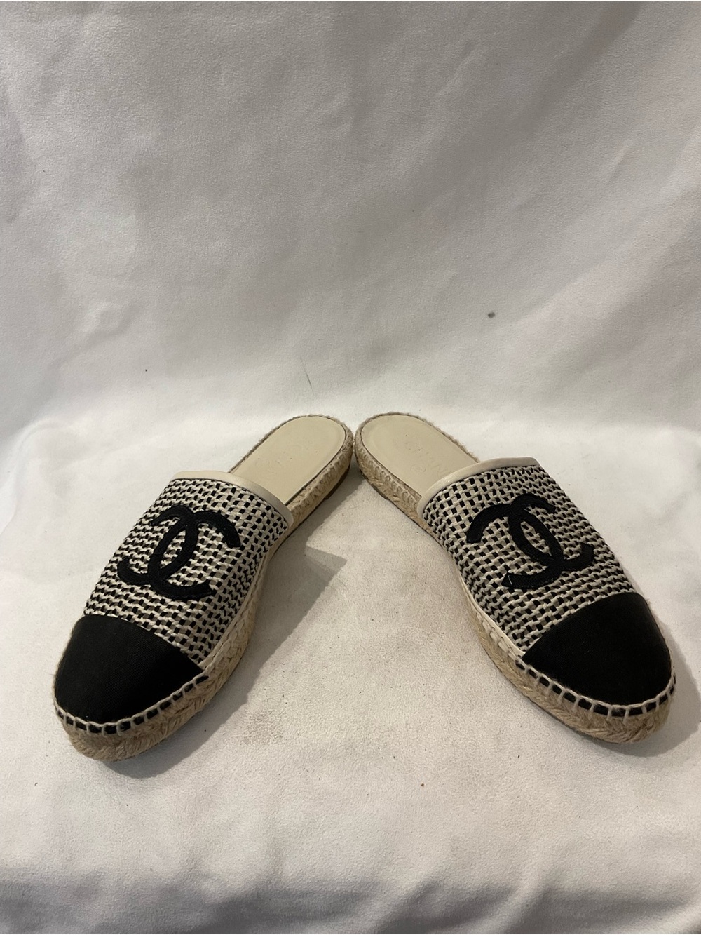 Chanel Flats - Picture 4 of 7